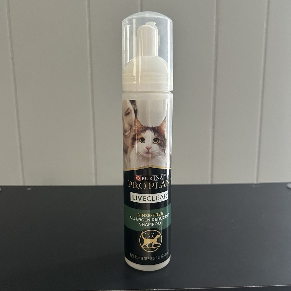 Purina Pro Plan Liv Clear Rinse-Free Allergen Reducing Shampoo